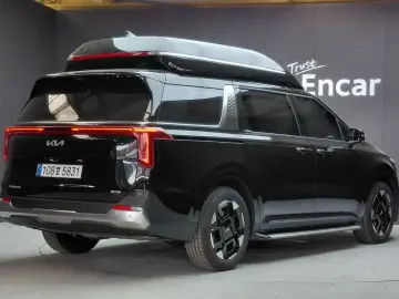2025 Kia Carnival с пробегом 9 275 км
