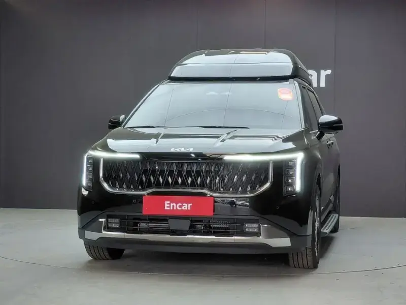 2025 Kia Carnival с пробегом 9 275 км