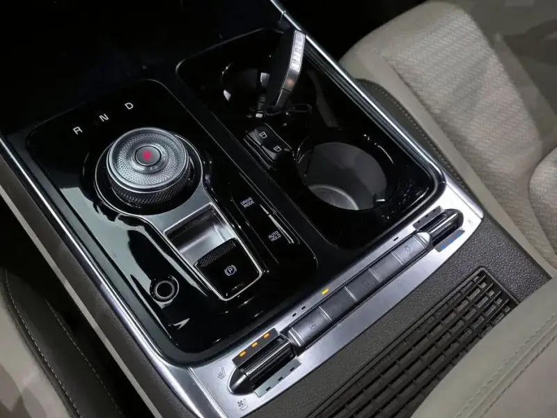 2024 Kia Carnival с пробегом 72 657 км