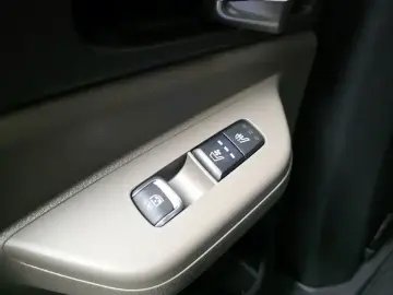 2025 Kia Carnival с пробегом 9 863 км