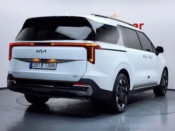 2024 Kia Carnival с пробегом 52 669 км