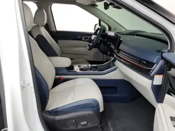 2024 Kia Carnival с пробегом 52 669 км