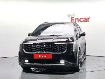 2025 Kia Carnival с пробегом 8 992 км
