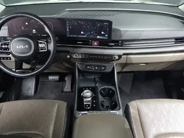 2024 Kia Carnival с пробегом 38 382 км