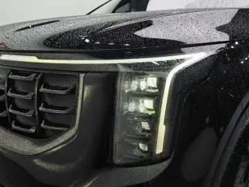 2025 Kia Carnival с пробегом 8 992 км