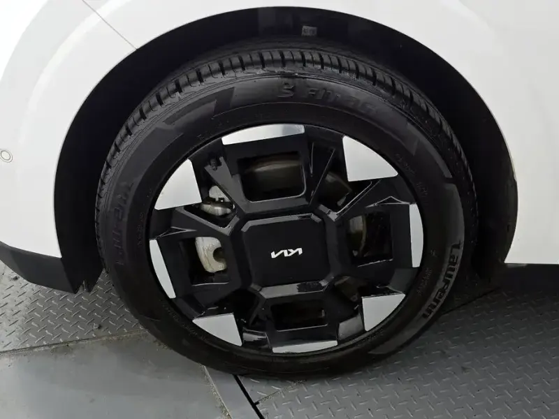 2024 Kia Carnival с пробегом 41 007 км