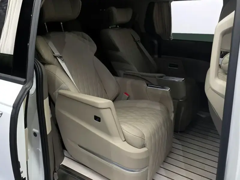 2024 Kia Carnival с пробегом 32 920 км