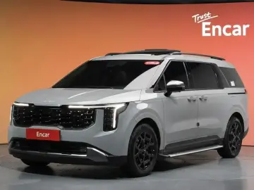 2025 Kia Carnival с пробегом 17 374 км