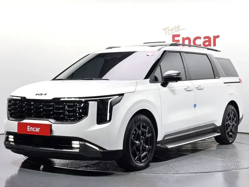 2025 Kia Carnival с пробегом 2 331 км