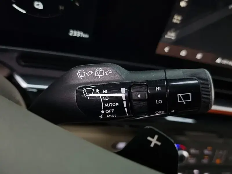 2025 Kia Carnival с пробегом 2 331 км