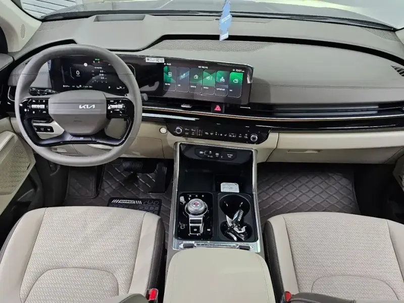 2026 Kia Carnival с пробегом 2 690 км