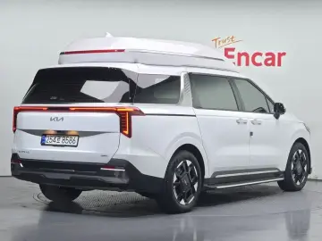 2024 Kia Carnival с пробегом 12 815 км