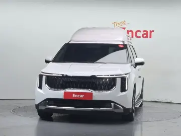 2024 Kia Carnival с пробегом 12 815 км
