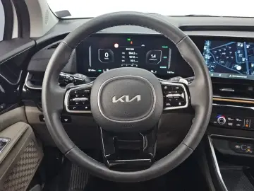 2024 Kia Carnival с пробегом 11 817 км