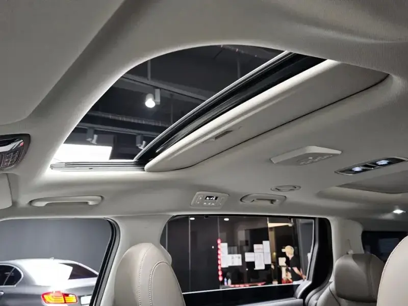 2024 Kia Carnival с пробегом 11 817 км