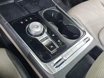 2024 Kia Carnival с пробегом 44 016 км