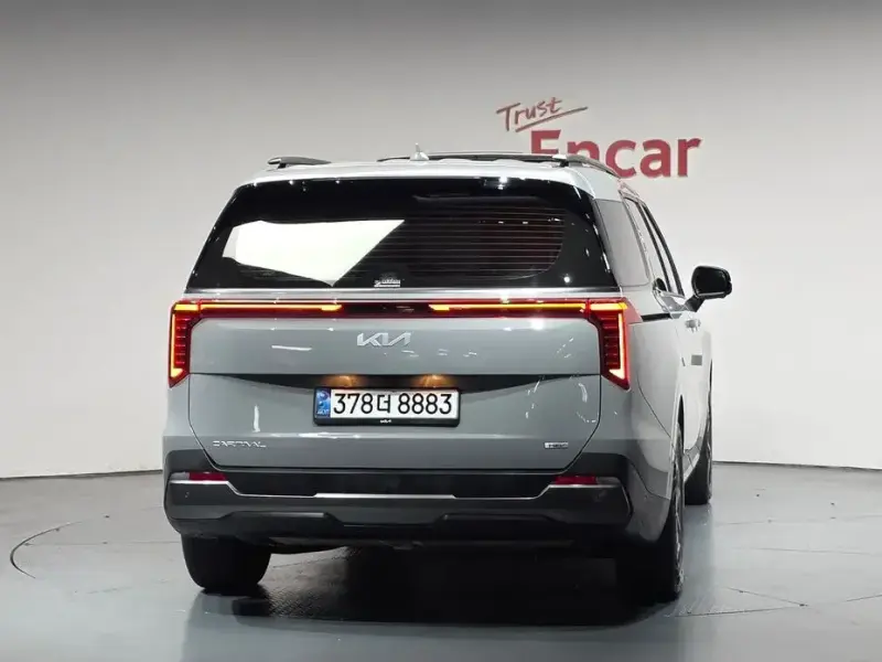 2024 Kia Carnival с пробегом 42 093 км