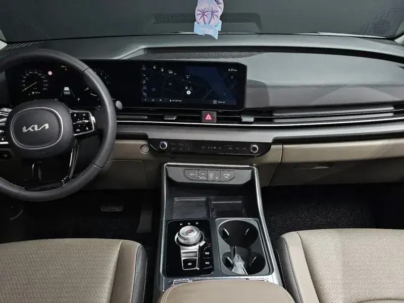 2024 Kia Carnival с пробегом 41 517 км