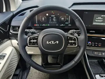 2024 Kia Carnival с пробегом 3 512 км