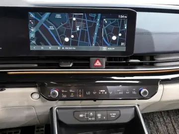 2024 Kia Carnival с пробегом 24 660 км