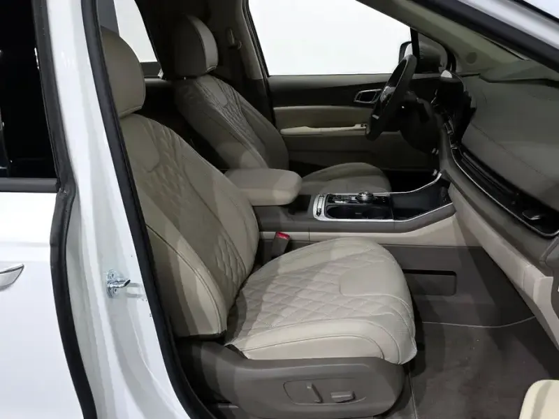 2026 Kia Carnival с пробегом 776 км
