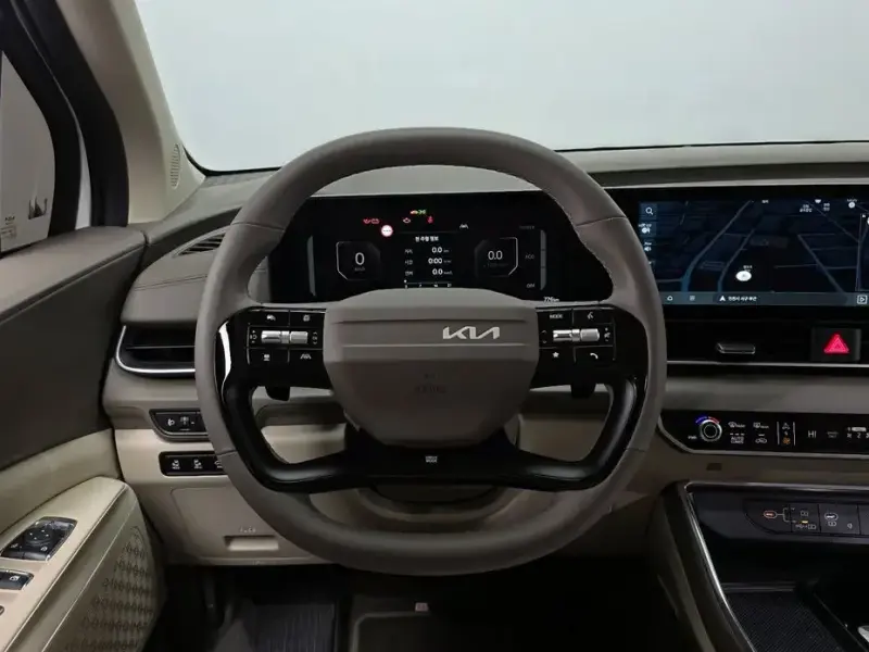 2026 Kia Carnival с пробегом 776 км