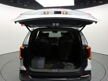 2026 Kia Carnival с пробегом 776 км