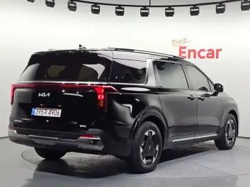 2024 Kia Carnival с пробегом 34 946 км