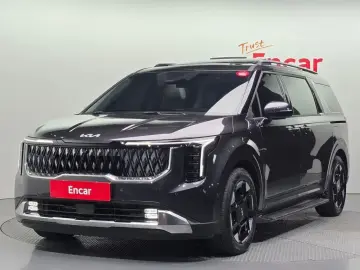 2025 Kia Carnival с пробегом 4 547 км