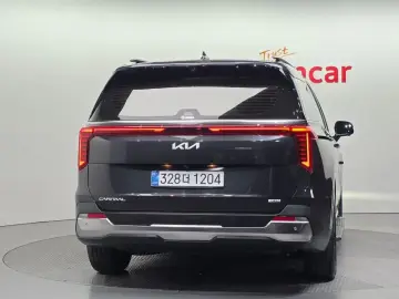 2025 Kia Carnival с пробегом 4 547 км