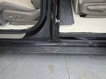 2025 Kia Carnival с пробегом 4 547 км