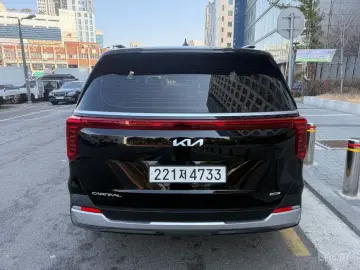 2025 Kia Carnival с пробегом 15 400 км