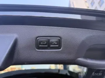 2025 Kia Carnival с пробегом 15 400 км