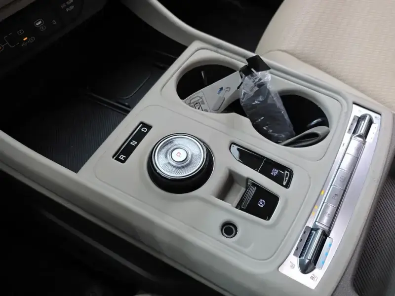 2025 Kia Carnival с пробегом 11 569 км