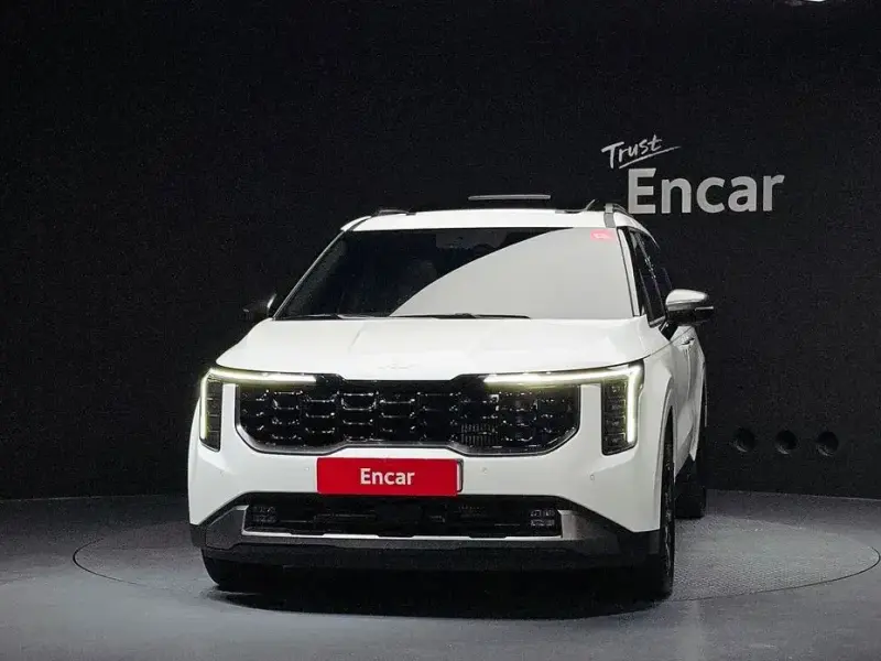 2025 Kia Carnival с пробегом 12 051 км