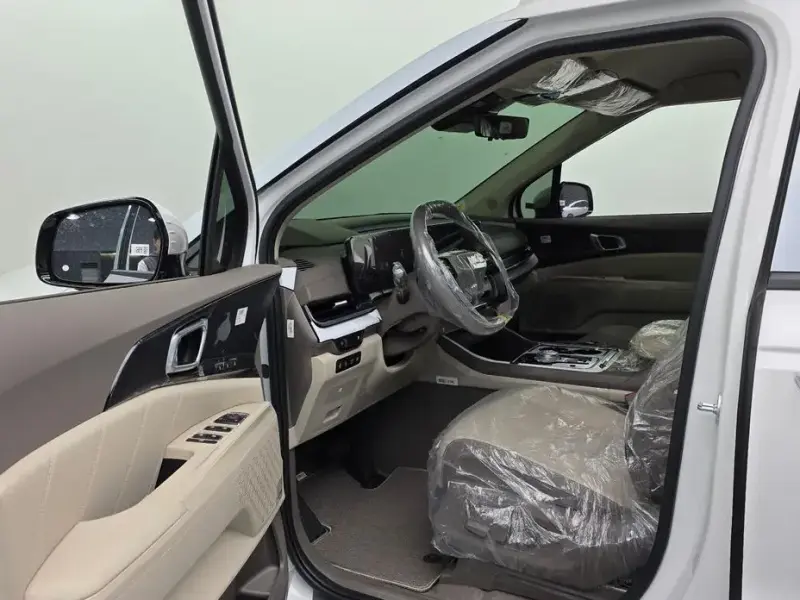 2026 Kia Carnival с пробегом 237 км
