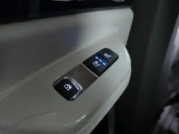 2026 Kia Carnival с пробегом 237 км
