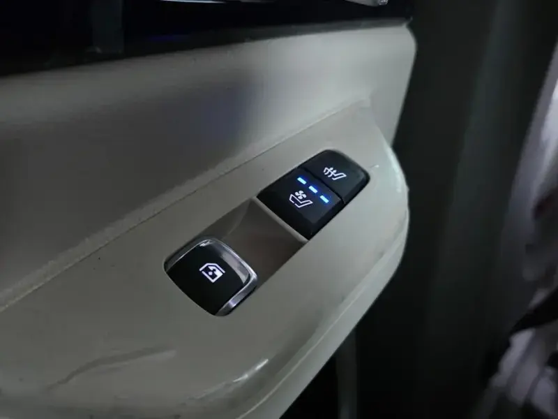2026 Kia Carnival с пробегом 237 км