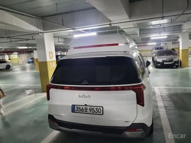 2024 Kia Carnival с пробегом 20 378 км
