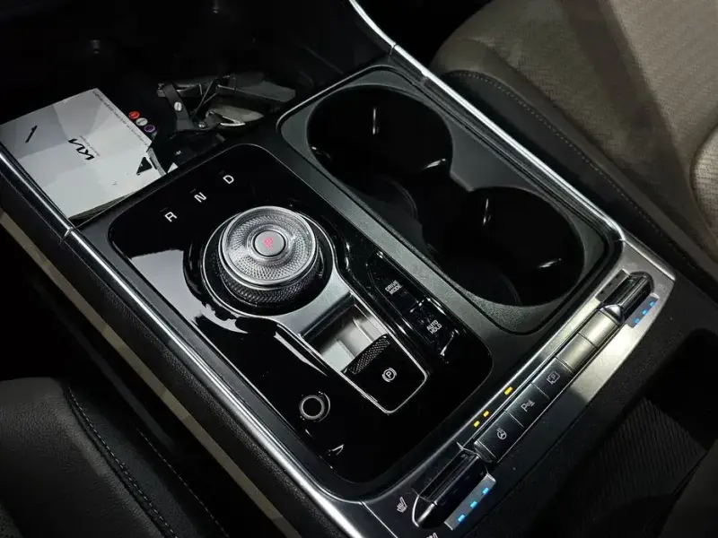 2024 Kia Carnival с пробегом 39 005 км