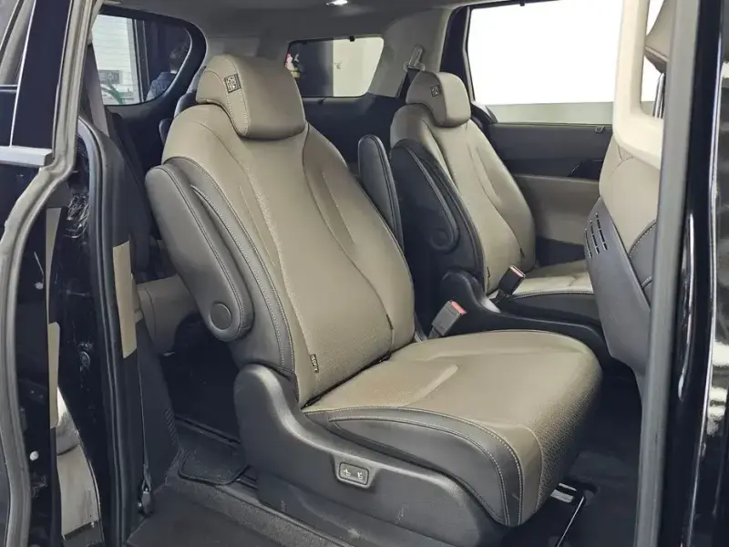 2024 Kia Carnival с пробегом 33 238 км