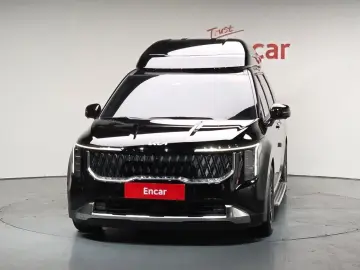 2024 Kia Carnival с пробегом 12 404 км