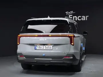 2024 Kia Carnival с пробегом 30 213 км