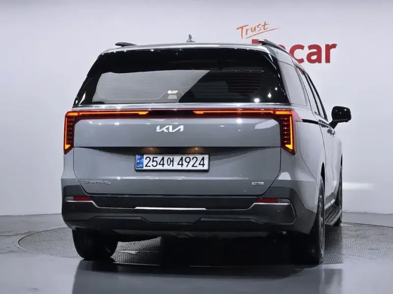 2024 Kia Carnival с пробегом 21 475 км