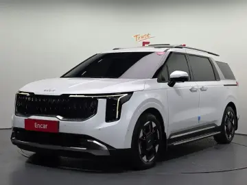 2024 Kia Carnival с пробегом 24 184 км