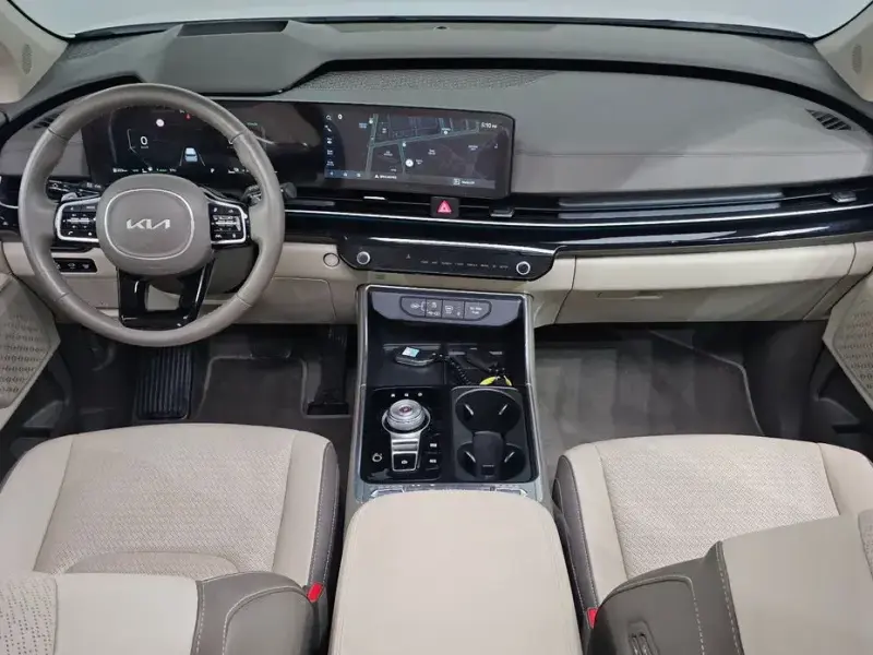 2024 Kia Carnival с пробегом 39 209 км