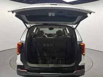 2024 Kia Carnival с пробегом 39 209 км