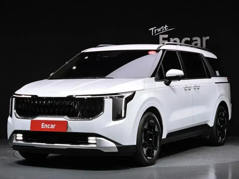 2025 Kia Carnival с пробегом 72 587 км