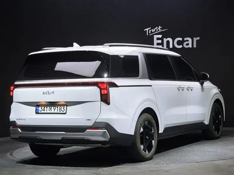 2024 Kia Carnival с пробегом 64 522 км