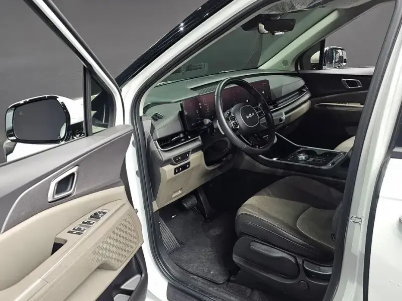2024 Kia Carnival с пробегом 64 522 км